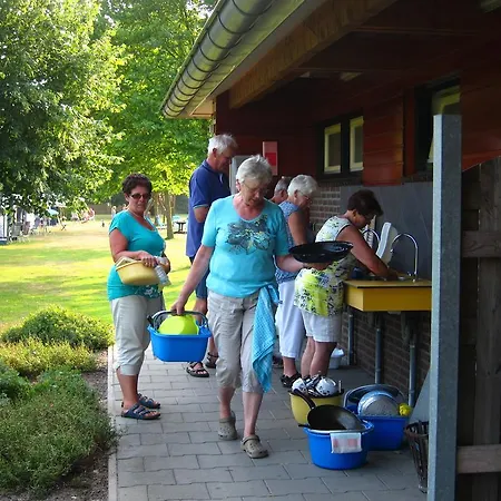 Pipowagen Minicamping De Linde * Merselo