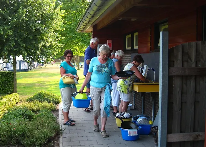 Pipowagen Minicamping De Linde * Merselo