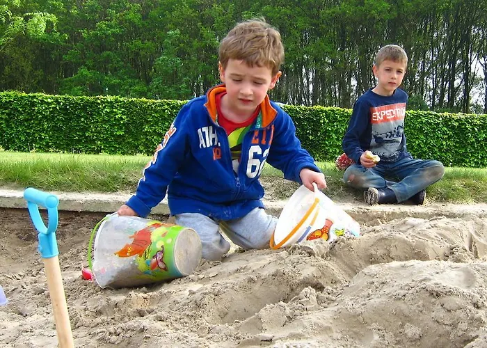 Pipowagen Minicamping De Linde * Merselo